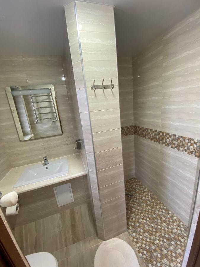 Korona Karpat Hotell Lazeshchyna Exteriör bild