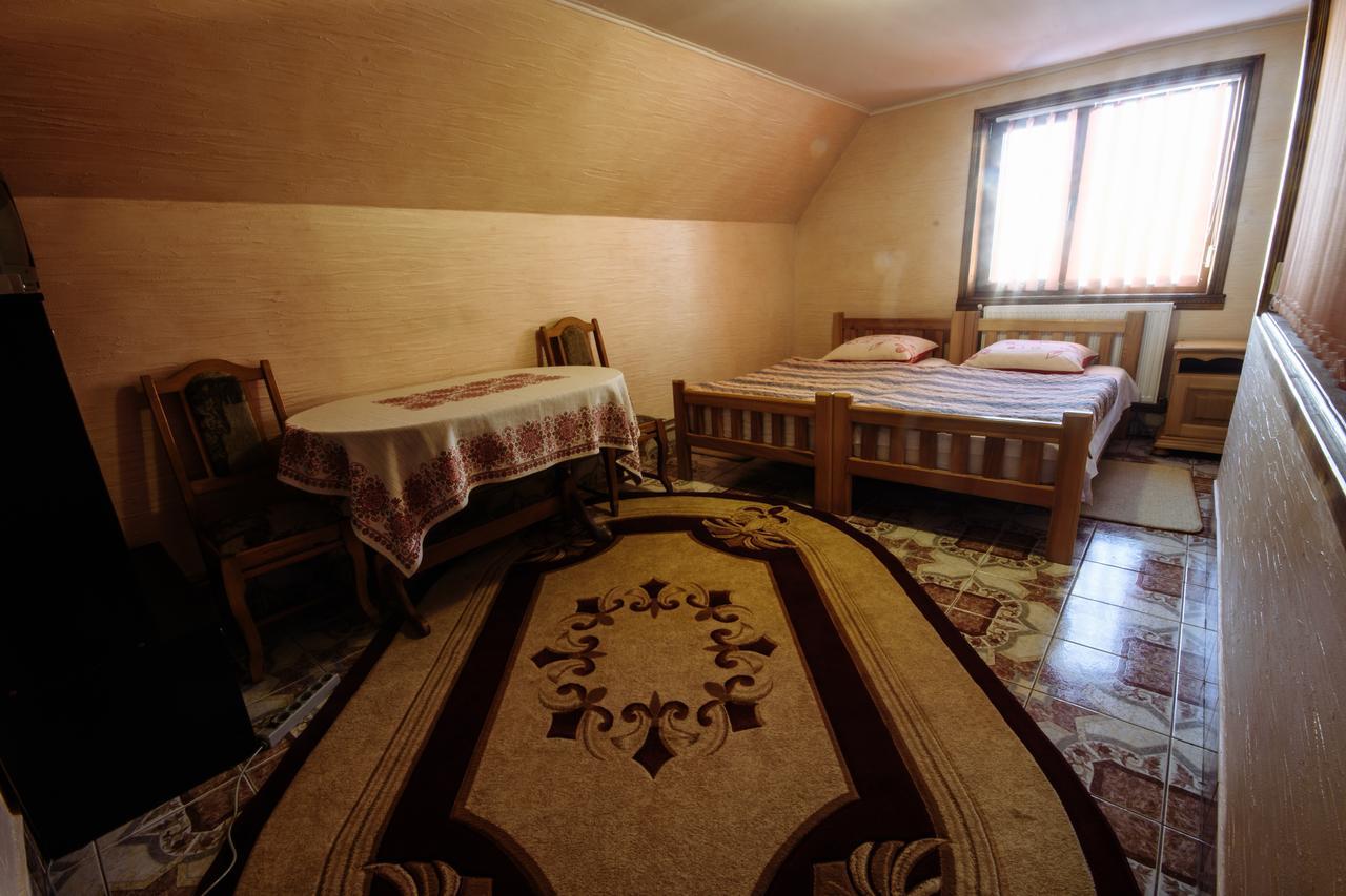 Korona Karpat Hotell Lazeshchyna Exteriör bild