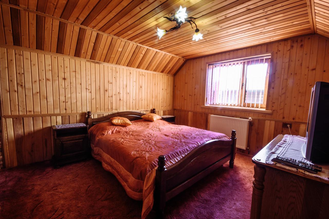 Korona Karpat Hotell Lazeshchyna Exteriör bild