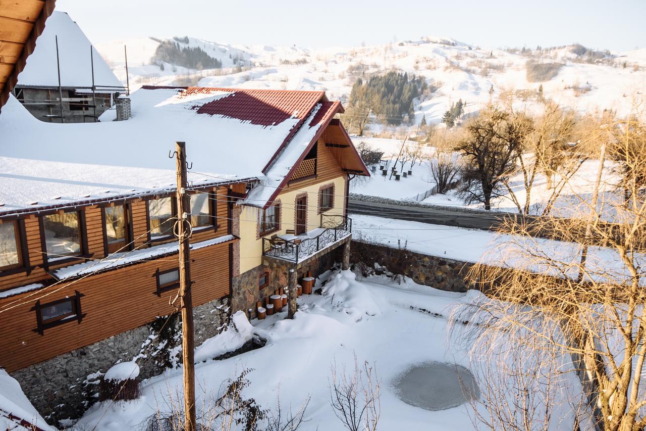 Korona Karpat Hotell Lazeshchyna Exteriör bild