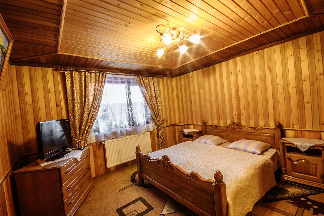 Korona Karpat Hotell Lazeshchyna Exteriör bild