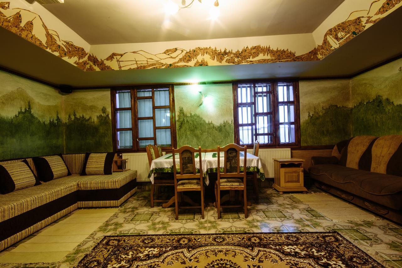 Korona Karpat Hotell Lazeshchyna Exteriör bild