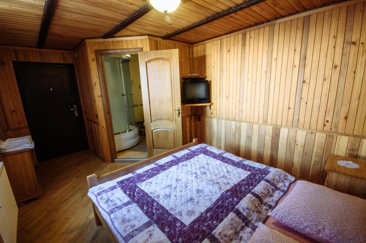 Korona Karpat Hotell Lazeshchyna Exteriör bild
